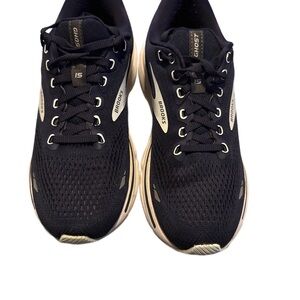 Brooks Women’s Blue and White Athletic Shoes